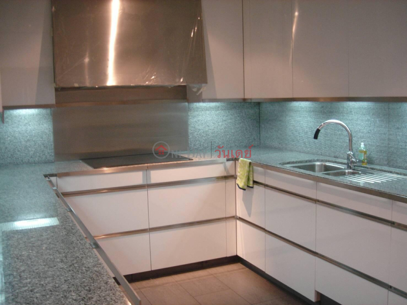 ฿ 110,000/ month | Condo for Rent: The Met, 198 m², 3 bedroom(s)