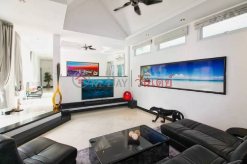 6 Bedrooms Pool Villa at T.W. Palm Resort For Sale _0