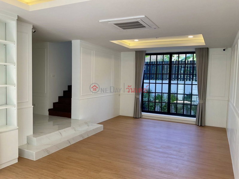 Gorgeous 4-storey Townhouse at Ekamai Soi 12, available for rent Rental Listings