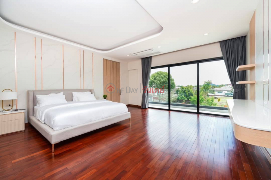Property Search Thailand | OneDay | Residential Sales Listings | Luxurious Pool Villa for Sale in Land and House Chalong Village, Phuket