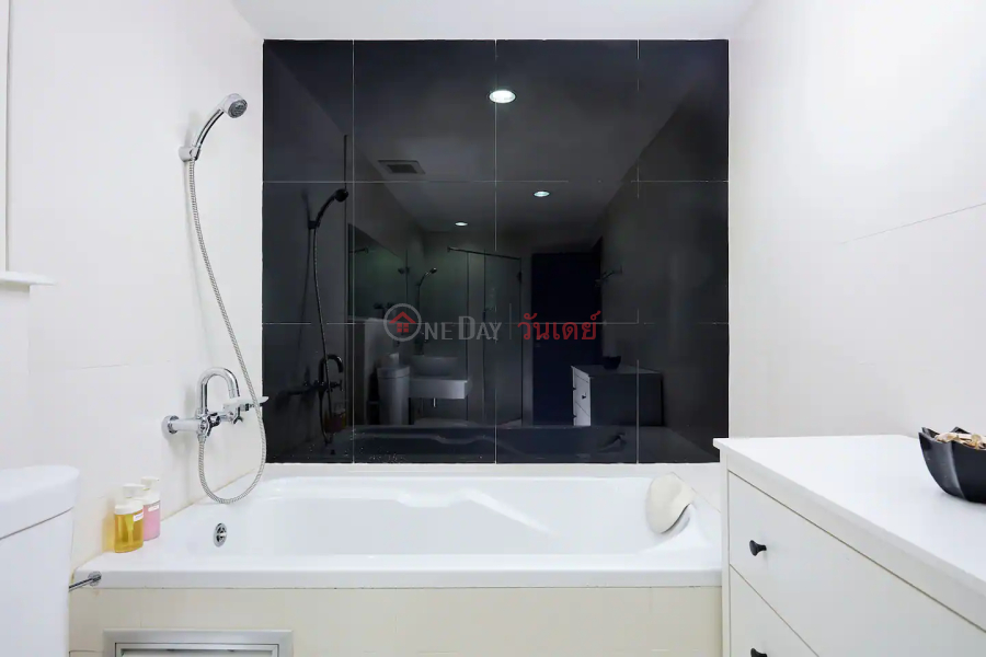 ฿ 8.5Million The Address 2 Beds 2 baths Sukhumvit 42