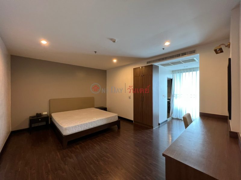 Property Search Thailand | OneDay | Residential Rental Listings Condo for Rent: Charoenjai Place, 283 m², 3 bedroom(s)