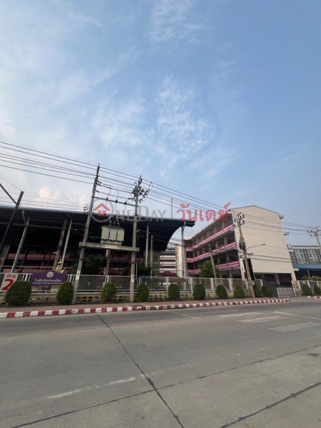 Chanthong Iam School (โรงเรียนจันทร์ทองเอี่ยม),Bang Bua Thong | OneDay วันเดย์(2)