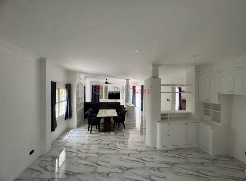 Property Search Thailand | OneDay | Residential Rental Listings, Spacious House for Rent in Bangna – Pet-Friendly!