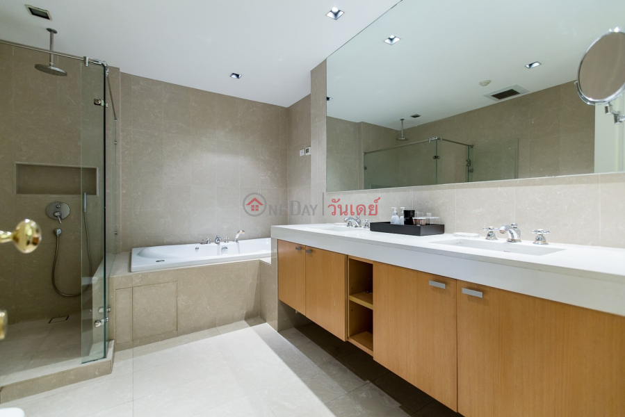 Property Search Thailand | OneDay | Residential | Rental Listings, Condo for Rent: Athenee Residence, 215 m², 3 bedroom(s)