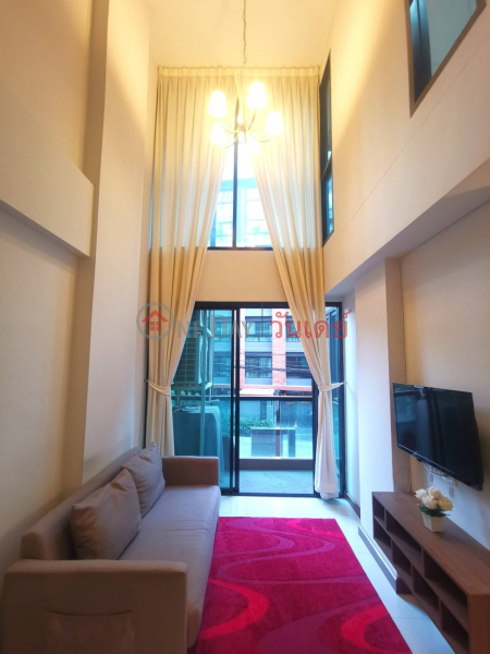 ฿ 40,000/ เดือน, A Nice 2 Bedroom Duplex Unit at Thong Lo Soi 8