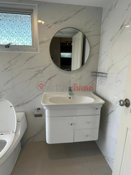 ฿ 28,000/ month, Condo for Rent: Supalai Park Ekkamai - Thonglor, 70 m², 2 bedroom(s)