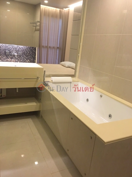 ฿ 30,000/ month, Condo for Rent: The Address Asoke, 46 m², 1 bedroom(s)