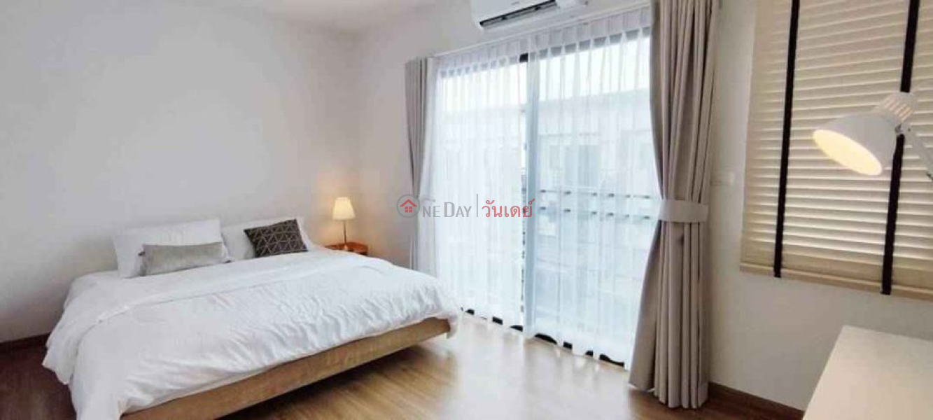 ฿ 35,000/ month | Townhouse for Rent: Baan Klang Muang Srinakarin, 170 m², 3 bedroom(s)