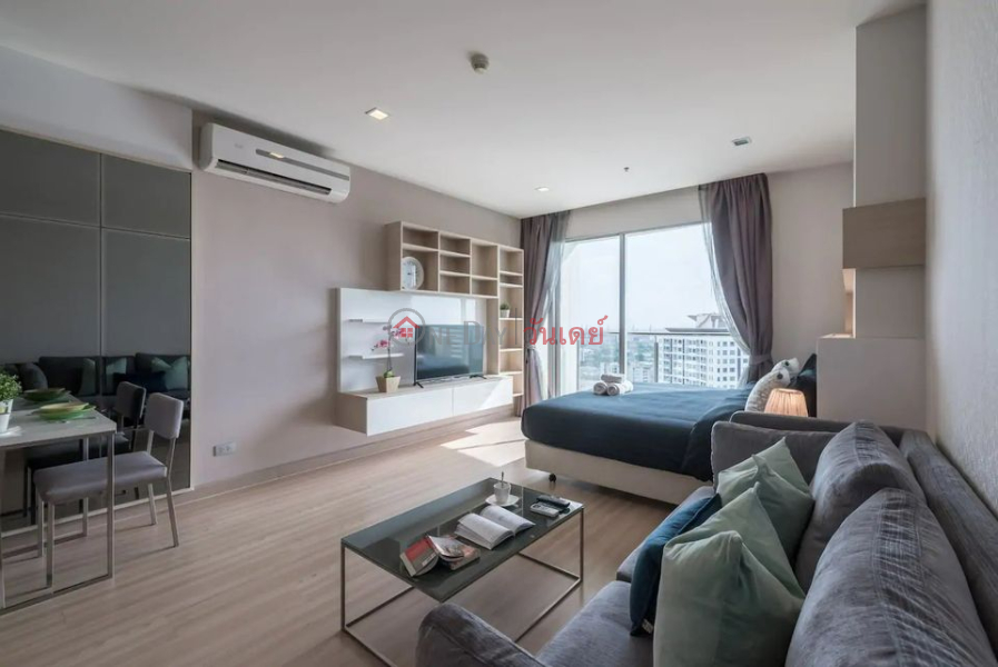 Condo for Rent: Sky Walk Condominium, 37 m², 1 bedroom(s) Rental Listings