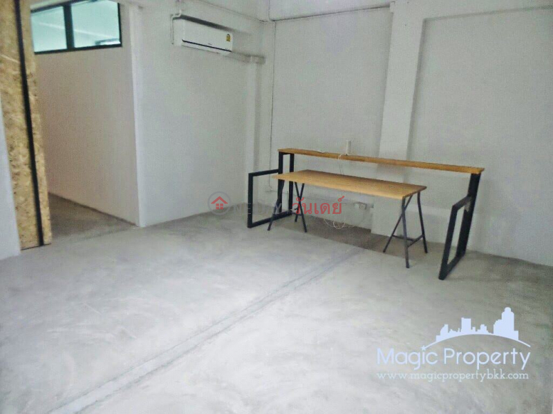 ฿ 220,000/ month, 5 Floors Building For Rent on Ratchadaphisek Road, Din Daeng, Bangkok