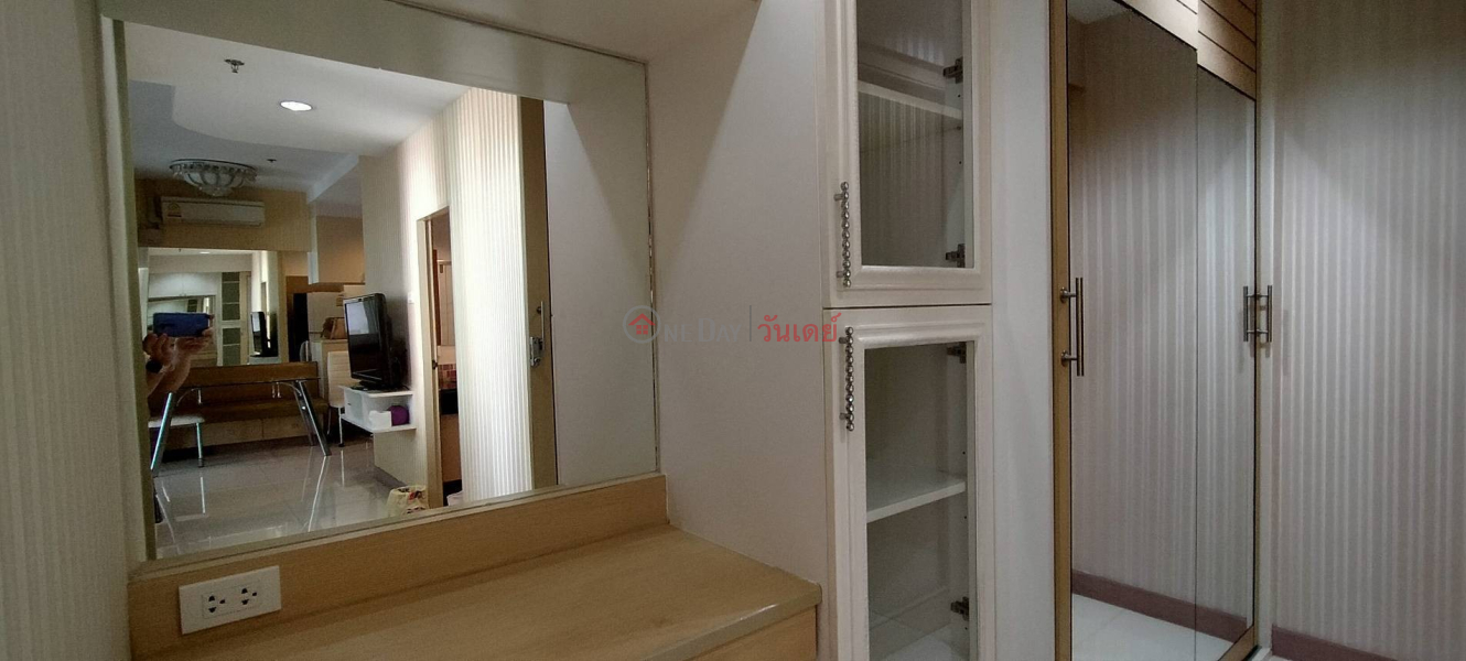 Condo for Rent: Noble ReD, 55 m², 2 bedroom(s) Rental Listings