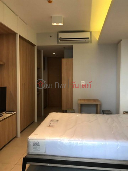 Condo for Rent: The Lofts Ekkamai, 30 m², 1 bedroom(s) Rental Listings