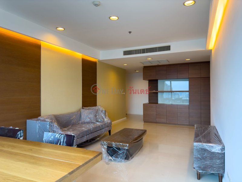 Condo for Rent: The Royal Maneeya, 126 m², 2 bedroom(s) Rental Listings