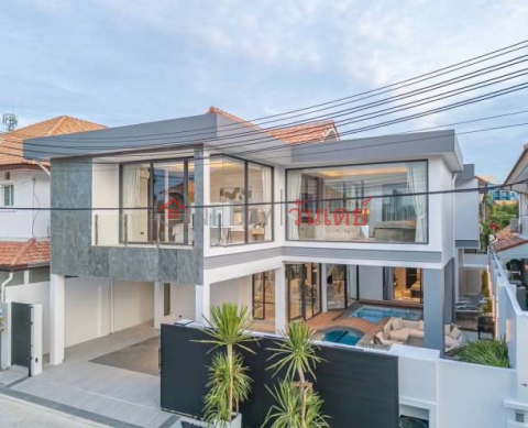 A Brand New 5 Beds Luxury Pool Villa For Sale in Pattaya _0