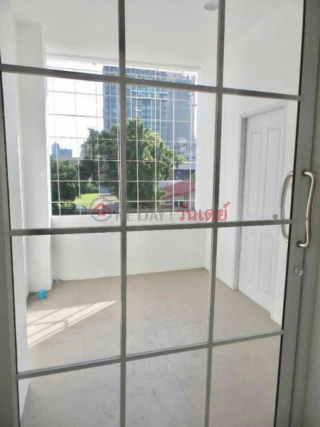 ฿ 65,000/ month A renovated Town house In Ekamai