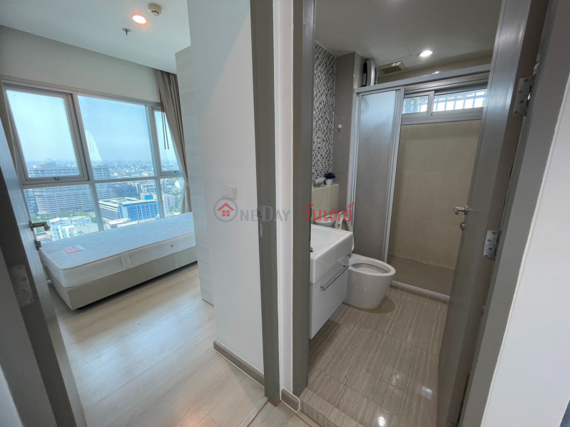 Condo for rent: Life Ratchadaphisek (24th floor),2 bedrooms Rental Listings