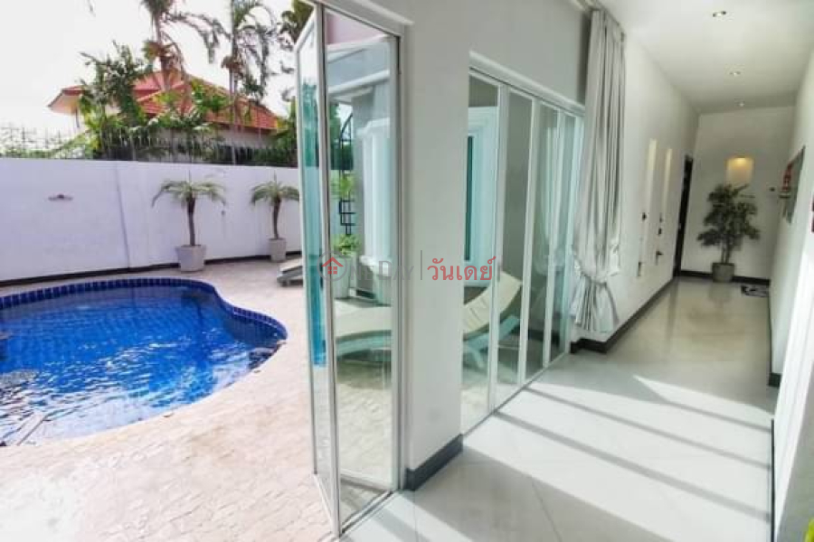 6 Bedrooms Pool Villa at T.W. Palm Resort For Sale รายการขาย