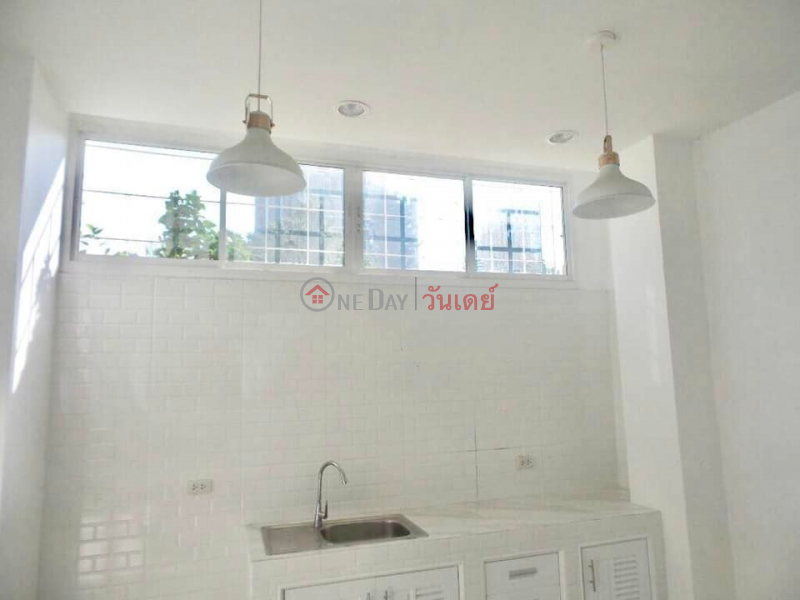 ฿ 65,000/ month A renovated Town house In Ekamai