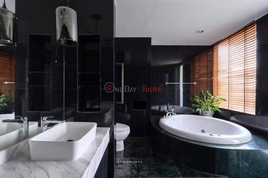 ฿ 16.5Million | คอนโด สำหรับ ขาย: Royal River Place, 128 ตร.ม., 2 ห้องนอน