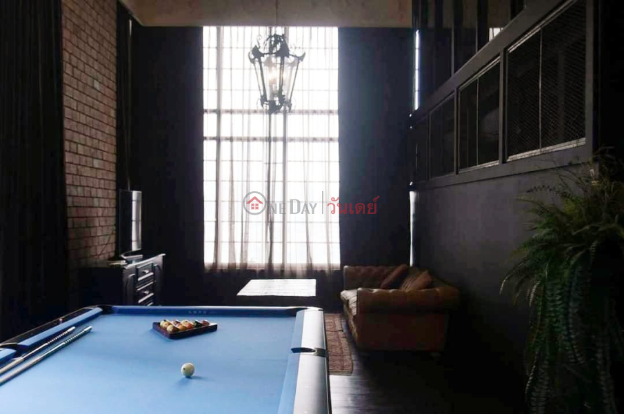 Stunning New York Loft 2 Bedroom Duplex Unit at Phromphong Rental Listings