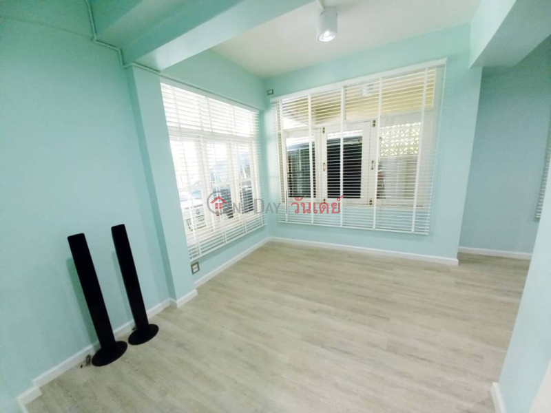 ฿ 120,000/ เดือน Single House New Petchburi Road