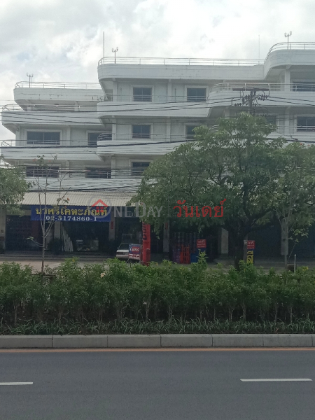 Navasri Kehaphan - 95 Soi Ramkamhaeng 203 Ramkhamhaeng Road (นวศรีเคหะภัณฑ์ - 95, ซอยรามคำแหง203 ถนน รามคำแหง,),Min Buri | OneDay วันเดย์(1)