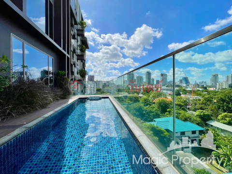 2 Bedroom Condo For Sale in Ashton Morph 38, Khlong Toei, Bangkok _0