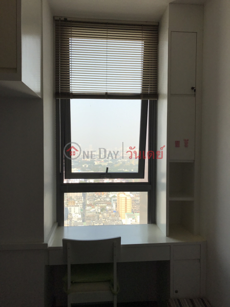 Property Search Thailand | OneDay | Residential, Rental Listings | Condo for Rent: Ideo Q Phayathai, 37 m², 1 bedroom(s)