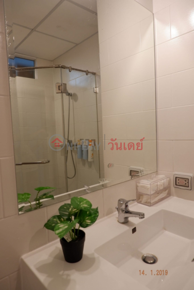 Condo for rent Supalai River Place (18th floor) Rental Listings