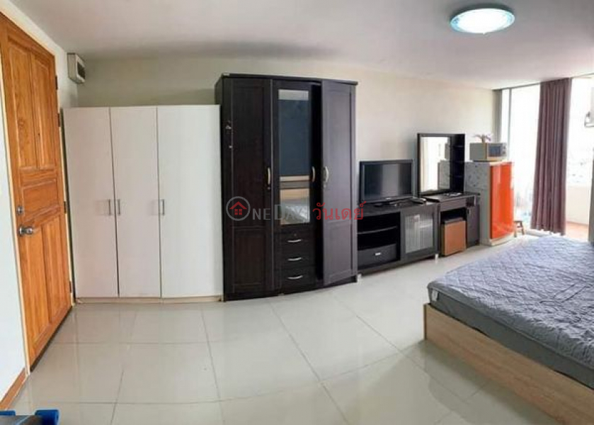 ฿ 7,000/ month Ratchada City 18 Condo (8th floor)