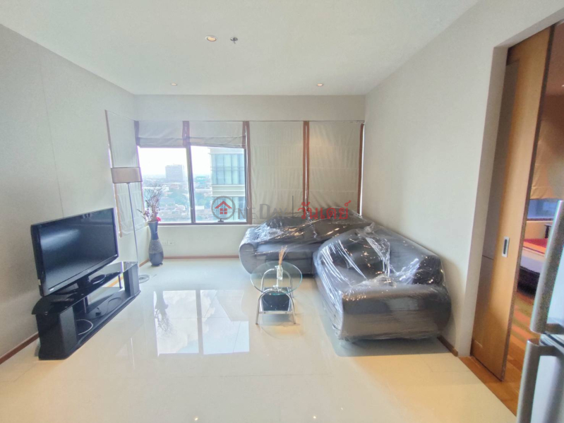 Property Search Thailand | OneDay | Residential Rental Listings, Condo for Rent: The Emporio Place, 46 m², 1 bedroom(s)