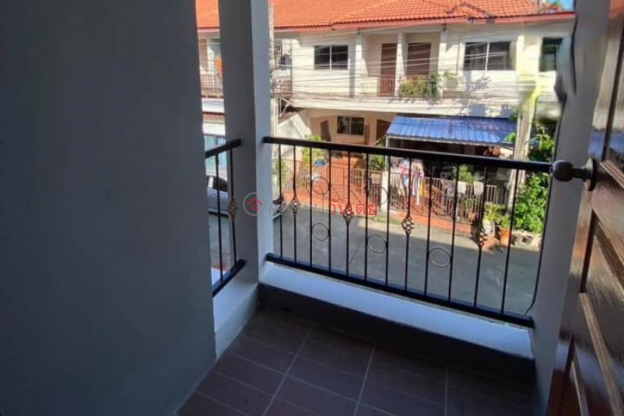 House For Sale Soi Phonprapanimit รายการขาย (TRI-12288)