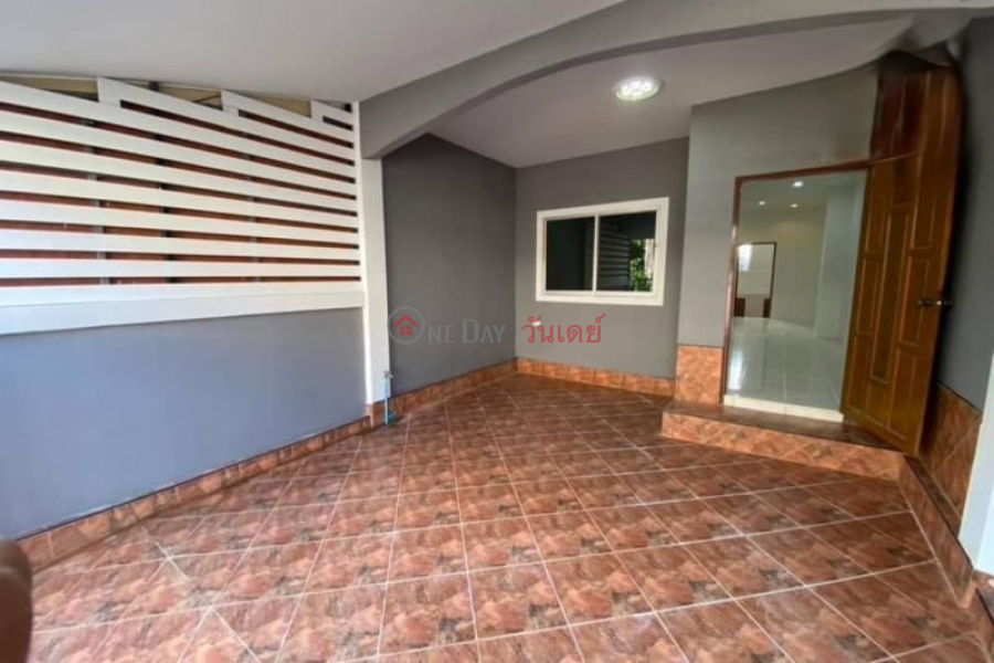 House For Sale Soi Phonprapanimit รายการขาย (TRI-12288)