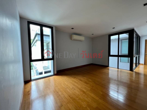 Single House in Compound near BTS Thonglor _0