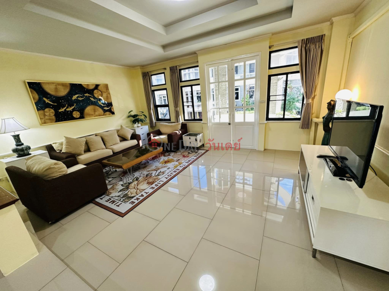 Others for Rent: Townhome, 350 m², 4 bedroom(s) Rental Listings