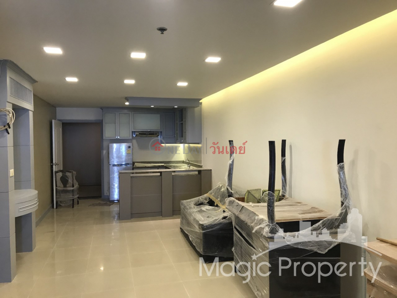 ฿ 6.2Million | State Tower, Silom, Bang Rak, Bangkok