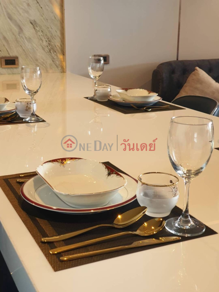 Condo for Rent: State Tower, 68 m², 2 bedroom(s) Rental Listings