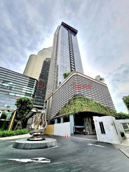 ฿ 9Million, Singha Complex 1 Bed 1 Bath Petchaburi Bangkok