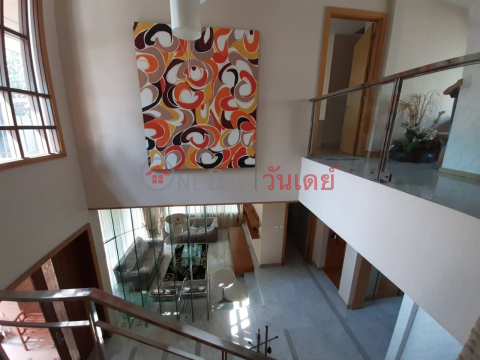 House for Rent: Moobaan Narasiri Pattanakarn-srinakarindra, 350 m², 4 bedroom(s) - OneDay_0