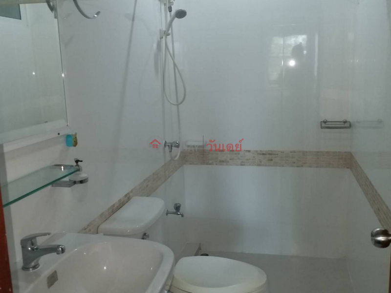 Townhouse for Rent: Townhouse Suk 36, 150 m², 2 bedroom(s) | Thailand, Rental | ฿ 38,000/ month