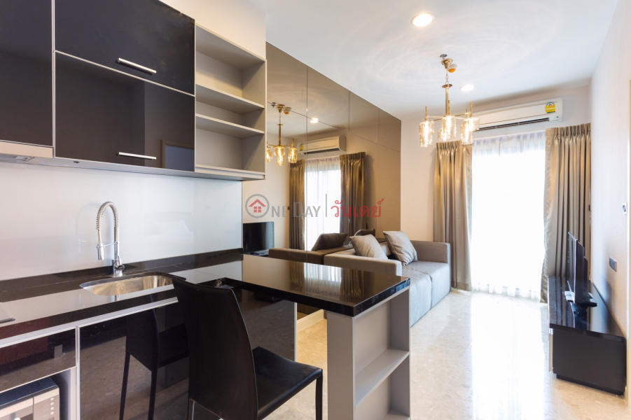 Condo for Sale: The Crest Sukhumvit 34, 36 m², 1 bedroom(s) Sales Listings