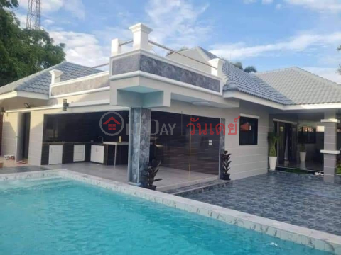 Pool Villa 3 Beds 3 Baths Sukhumvit Road Pattaya _0