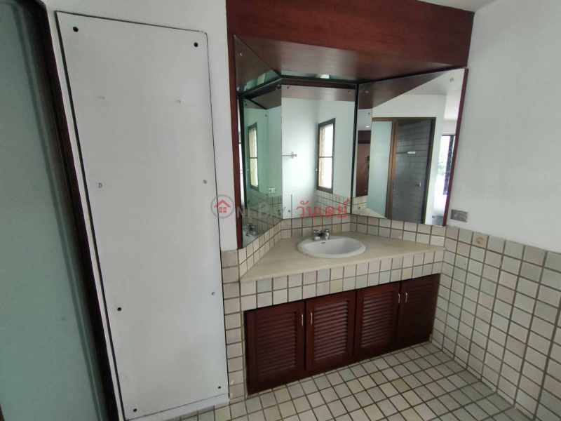 ฿ 43,000/ เดือน อพาร์ทเมนท์ สำหรับ เช่า: Sripat Court Apartment, 230 ตร.ม., 3 ห้องนอน