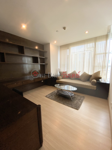 Condo for Rent: Fullerton, 132 m², 3 bedroom(s) Rental Listings