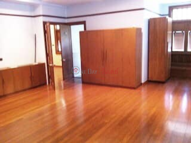 2-Single House in One Compound at Nana, ประเทศไทย, เช่า, ฿ 300,000/ เดือน