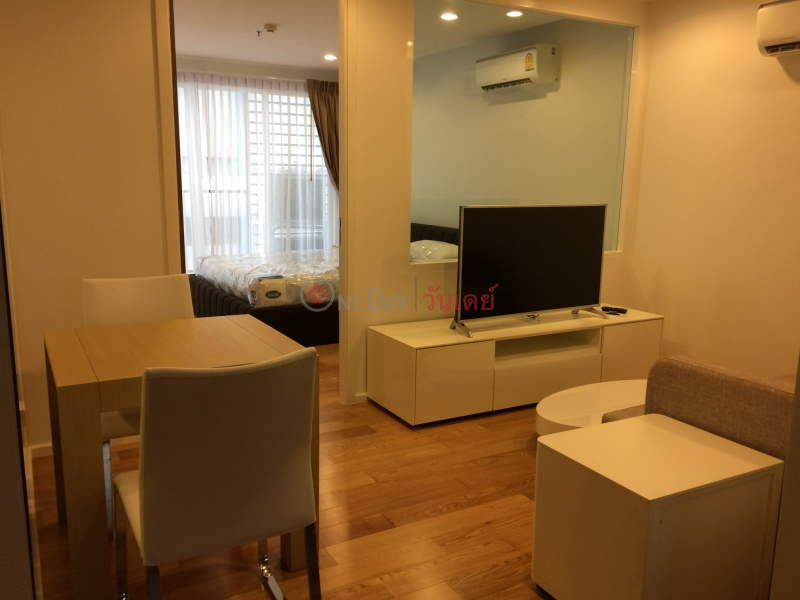 Sukhumvit 15, Near Asoke BTS Sukhumvit MRT Rental Listings