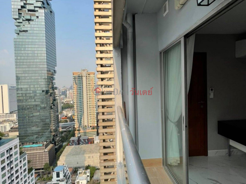 Property Search Thailand | OneDay | Residential | Rental Listings | Condo for Rent: Silom Suite, 49 m², 1 bedroom(s)