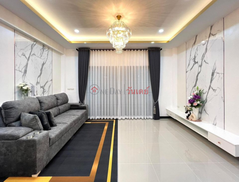 ฿ 4.99Million | Beautiful house with furniture in Siam