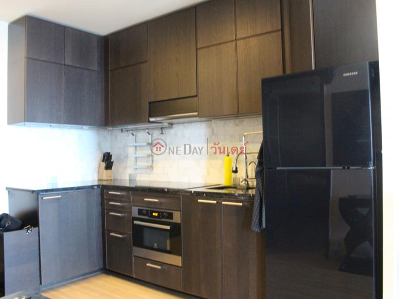 Condo for Rent: Sky Walk Condominium, 60 m², 2 bedroom(s) Rental Listings